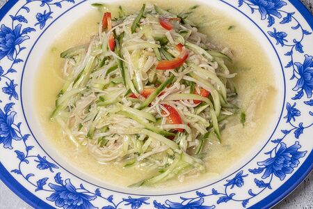 Грибы эноки в кунжутном масле