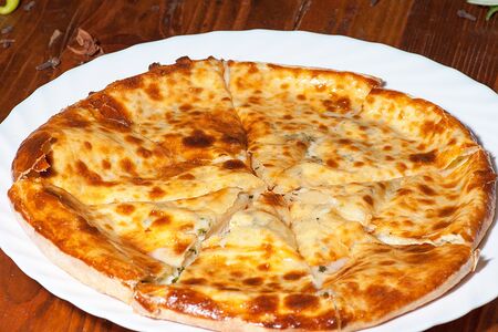 Хачапури с сыром и тархуном