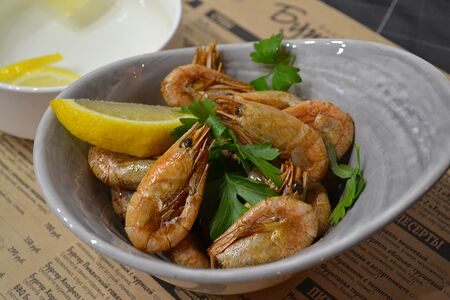 Креветки жареные