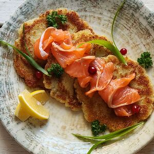 Драники с слабосоленой сёмгой