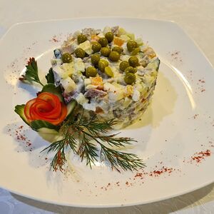 Оливье с языком