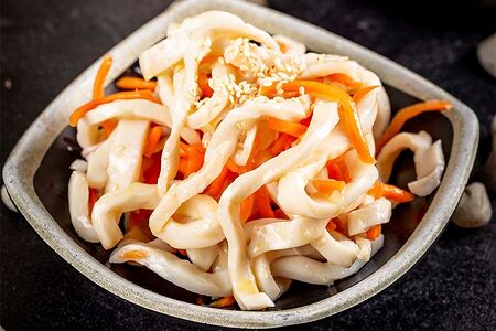 Кальмар с морковью