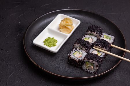 Ролл калифорния с креветкой