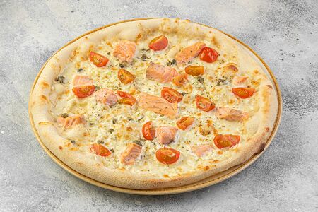 Пицца с лососем