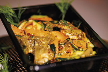 Говядина с огурцом