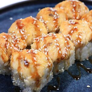 Запеченный ролл с лососем 4 шт