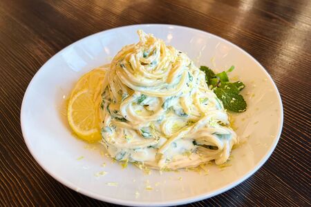 Паста с рикоттой и цукини