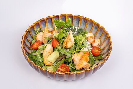 Салат с креветками и авокадо