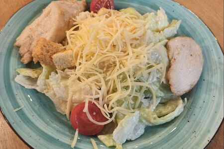 Цезарь с курицей