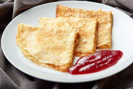 Блины с джемом