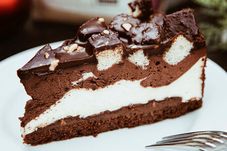 Шоколадный кранч торт
