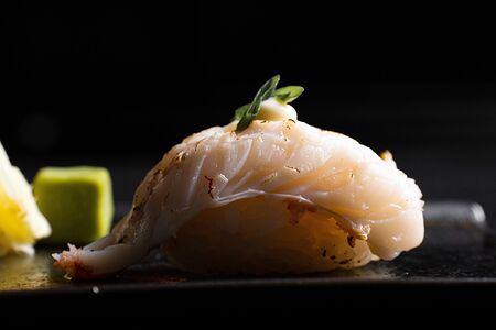 Суши с креветкой