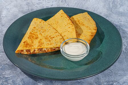 Кесадилья мясная