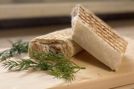 Шаурма с курицей средняя