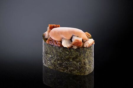 Гункан Спайси-угорь