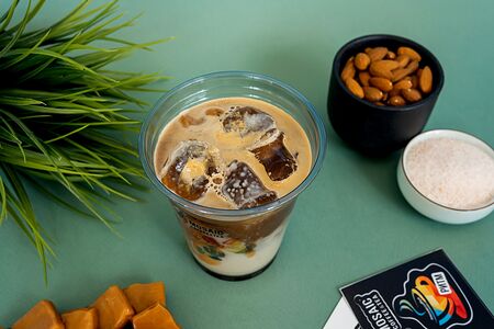 Миндальный латте с карамелью и гималайской солью стандарт