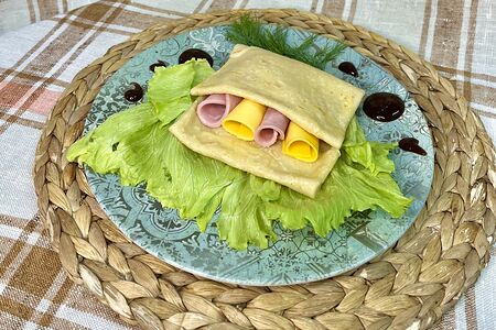 Блинчик с ветчиной и сыром