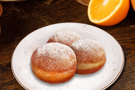 Пончик по-тбилисски с шоколадом