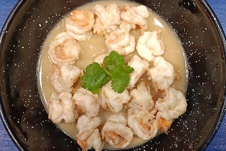 Креветки в винно-сливочном соусе