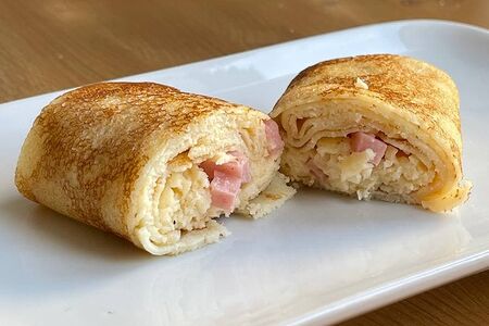 Блин с ветчиной и сыром