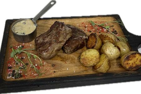 Д Филе миньон с беби-картофелем и грибным соусом