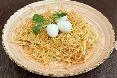 Салат Гнездо с подкопченным лососем