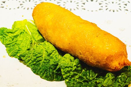 Сосиска, жаренная в тесте