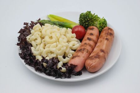 Сосиска с гарниром