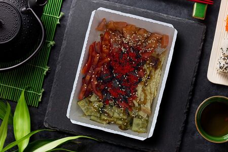 Поке с лососем