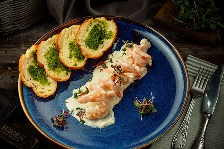 Тигровые креветки в сливочно-сырном соусе