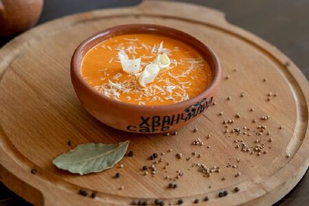 Гаспачо с копчёным сыром