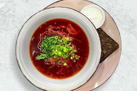 Борщ с фермерской говядиной