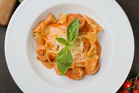 Паста Том-Ям с морепродуктами