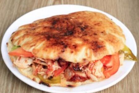 Донар со свининой и сырными палочками