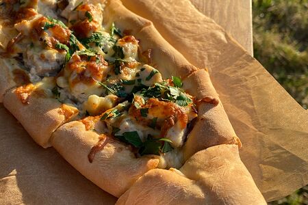 Пиде с курицей и грибами