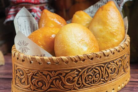 Тарелка с пирожками