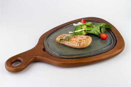 Куриная грудка с соусом демиглас