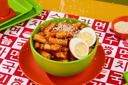 Токпокки с яйцом