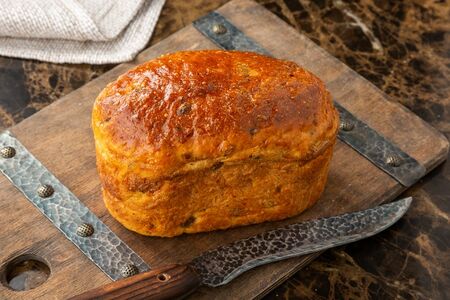 Хлеб белый с томатами