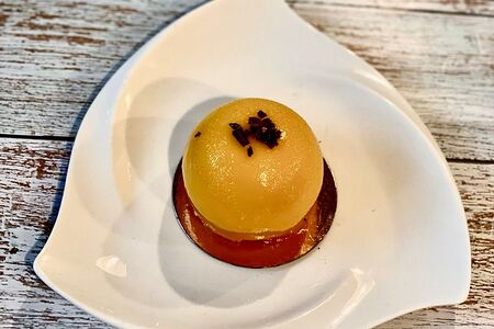 Пирожное Манго-маракуйя Бенье