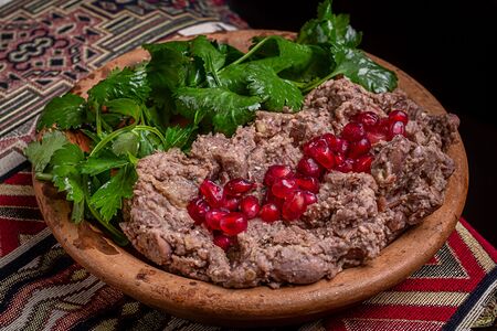 Лобио красное с орехами