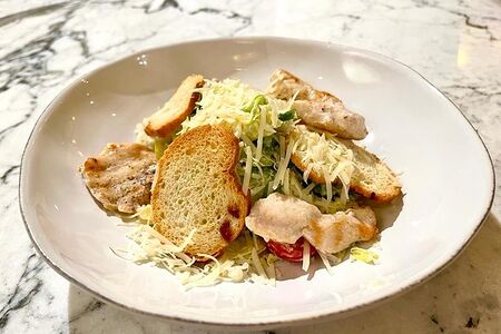 Цезарь с куриной грудкой