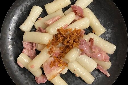 Токпокки сливочный бекон