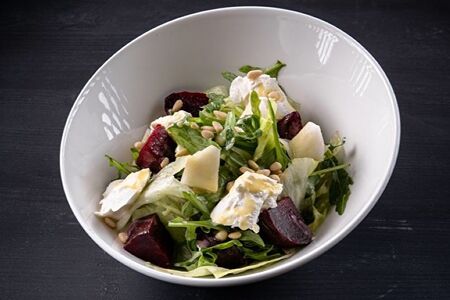 Салат Лёгкий со свеклой