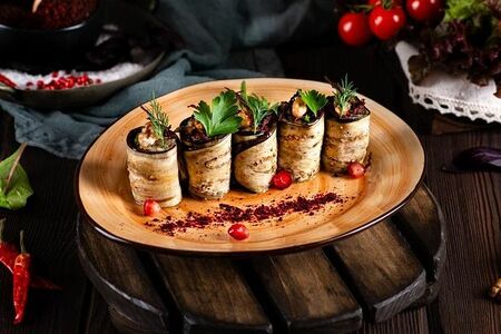 Рулетики из баклажанов