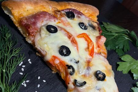 Кусочек Королевской пиццы