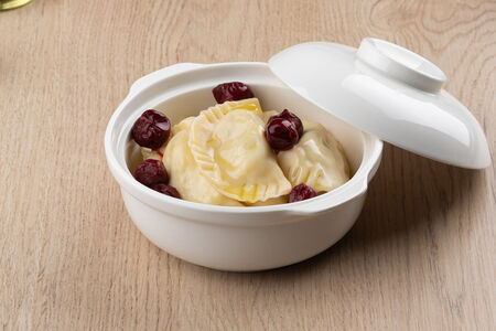 Вареники с вишней