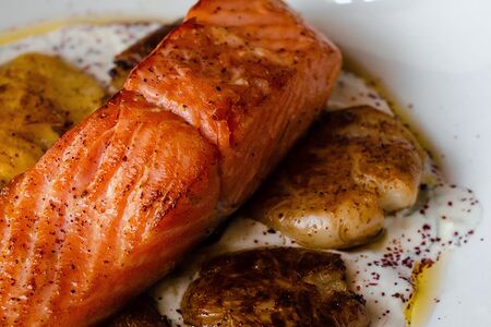 Форель с картофелем