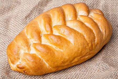 Кулебяка с капустой и яйцом