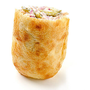 Сэндвич с томлёной говядиной